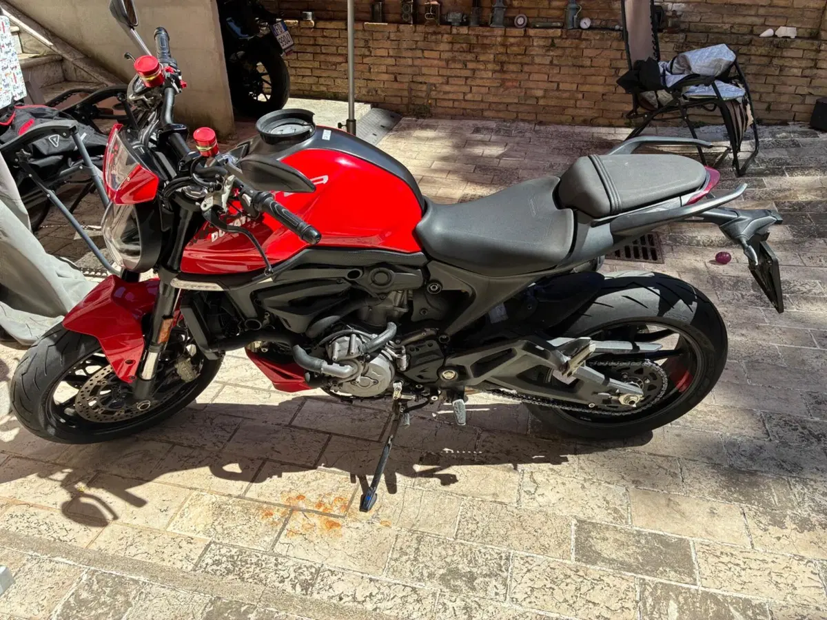 Ducati Monster 937 + (2021 - 25) (3)