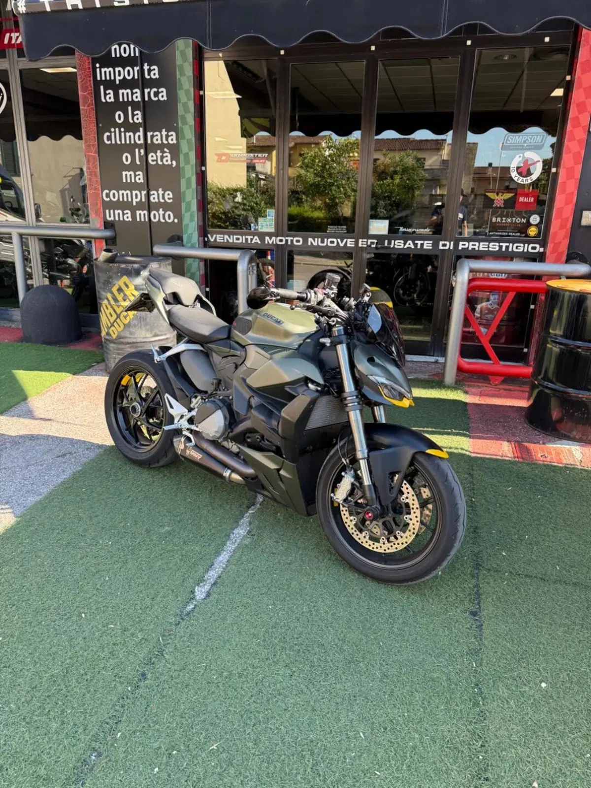 Ducati Streetfighter V2 955 Green (2022 - 23) (2)