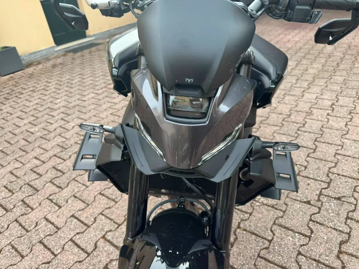 Yamaha MT-09 Y-AMT (2024 - 26) (5)