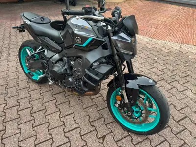 Yamaha MT-09 Y-AMT (2024 - 26) usata