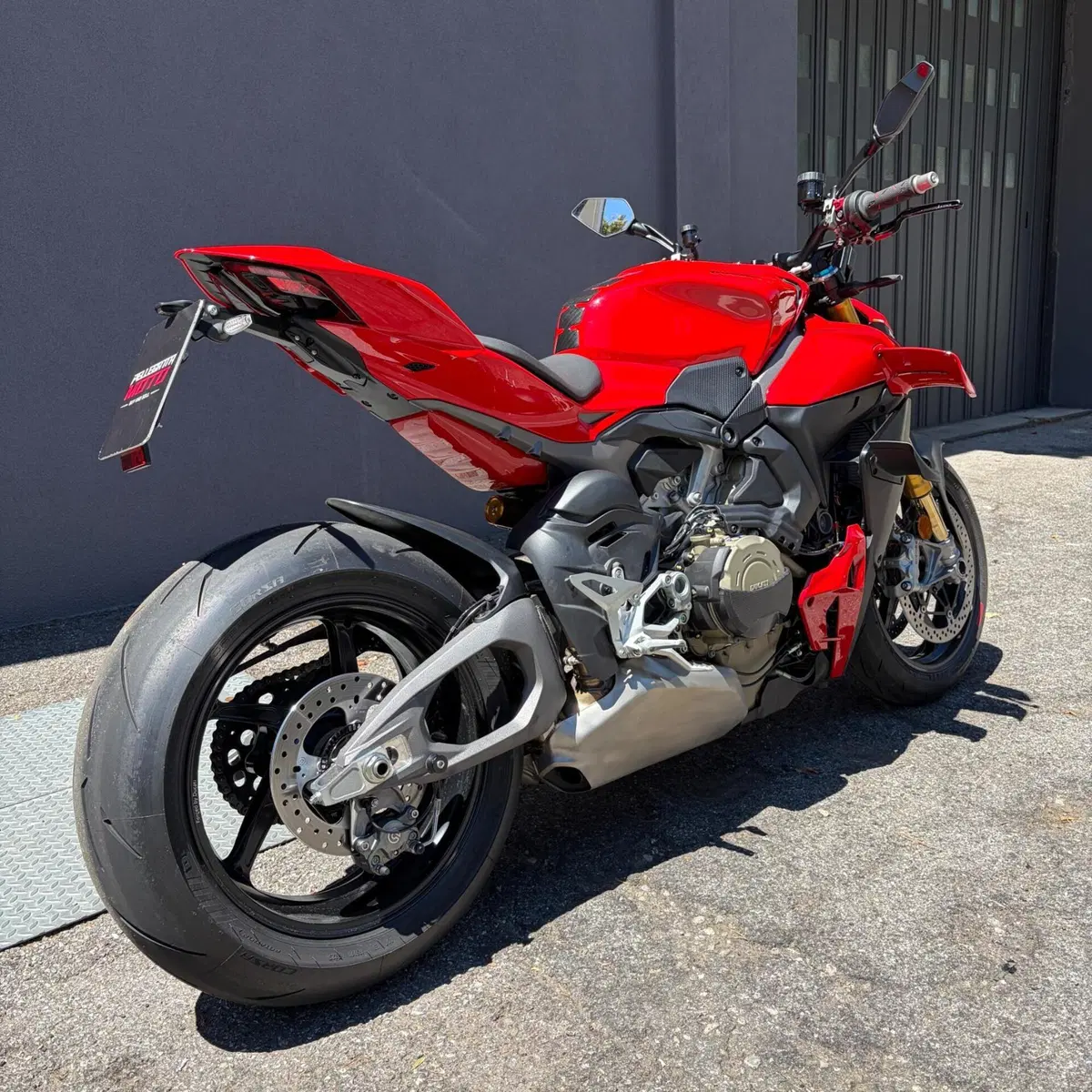 Ducati Streetfighter V4 S (2025 - 26) (3)