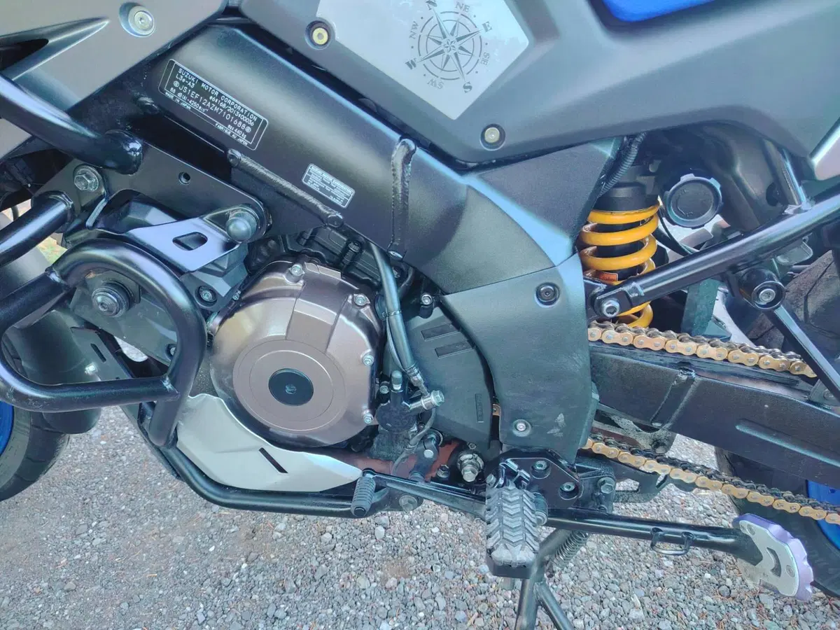 Suzuki V-Strom 1050XT Pro (2020 - 23) (6)