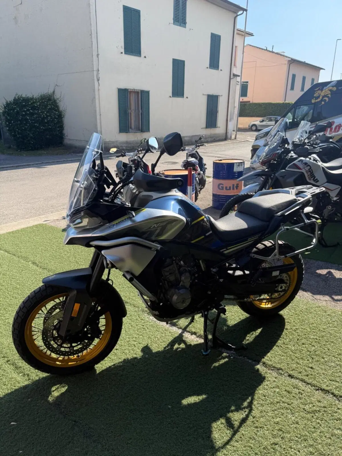 CFMOTO 800MT Touring (2022 - 26) (2)