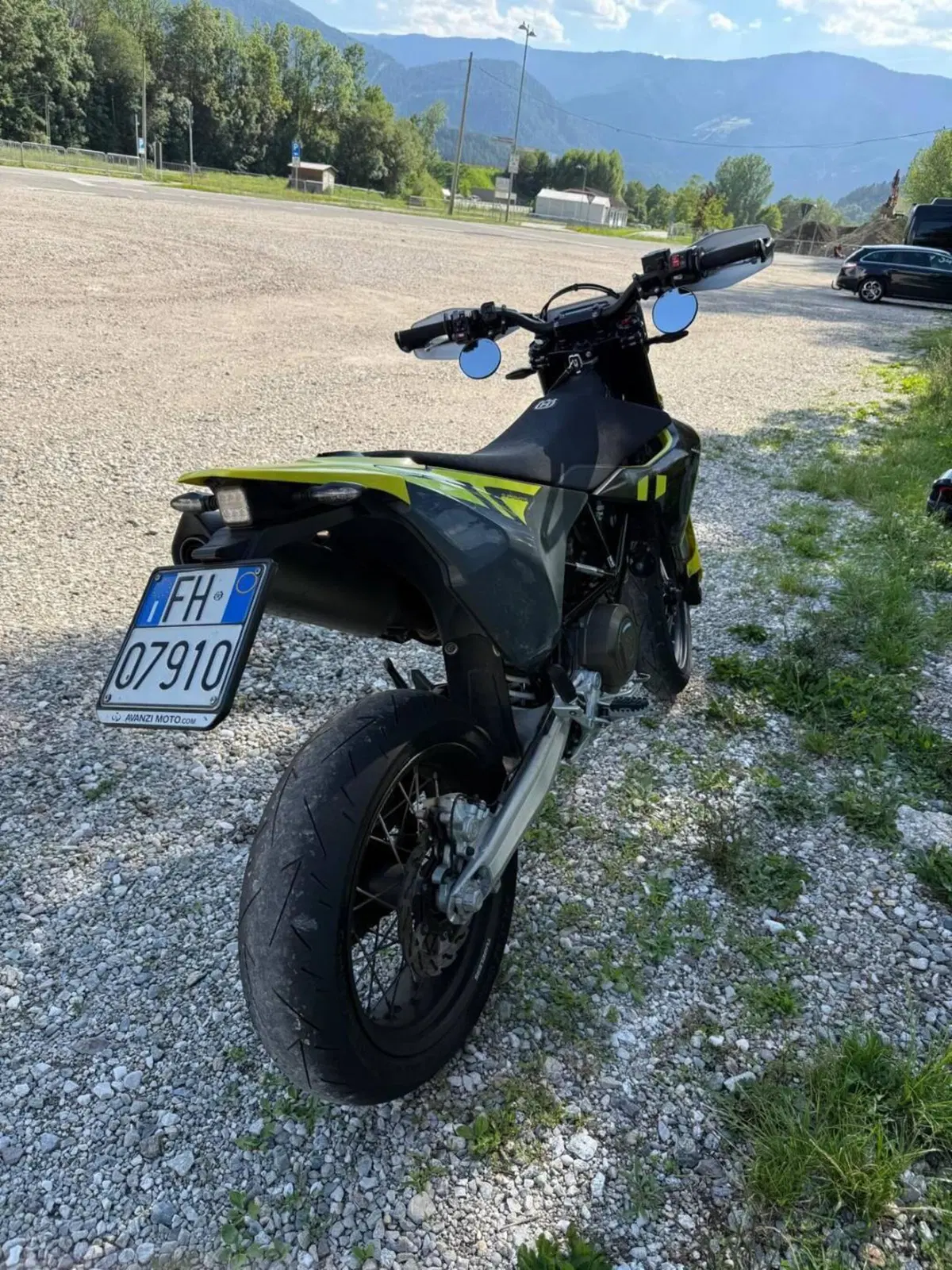 Husqvarna 701 Supermoto (2023 - 25) (4)