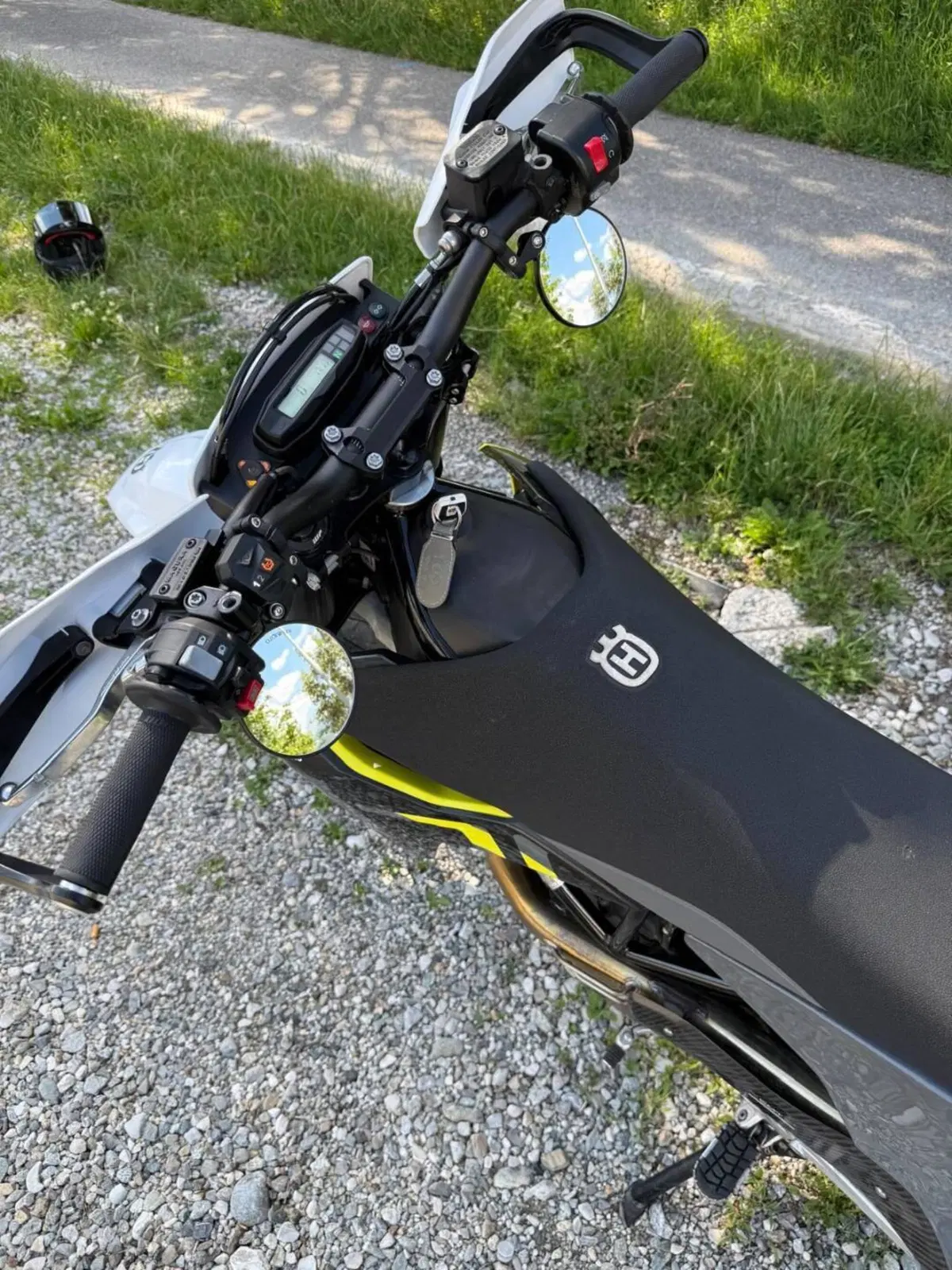 Husqvarna 701 Supermoto (2023 - 25) (9)