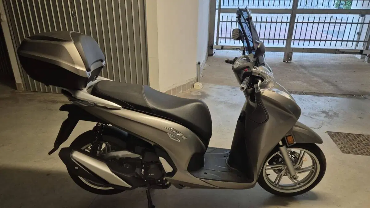 Honda SH 350 Sport (2021 - 24) (4)