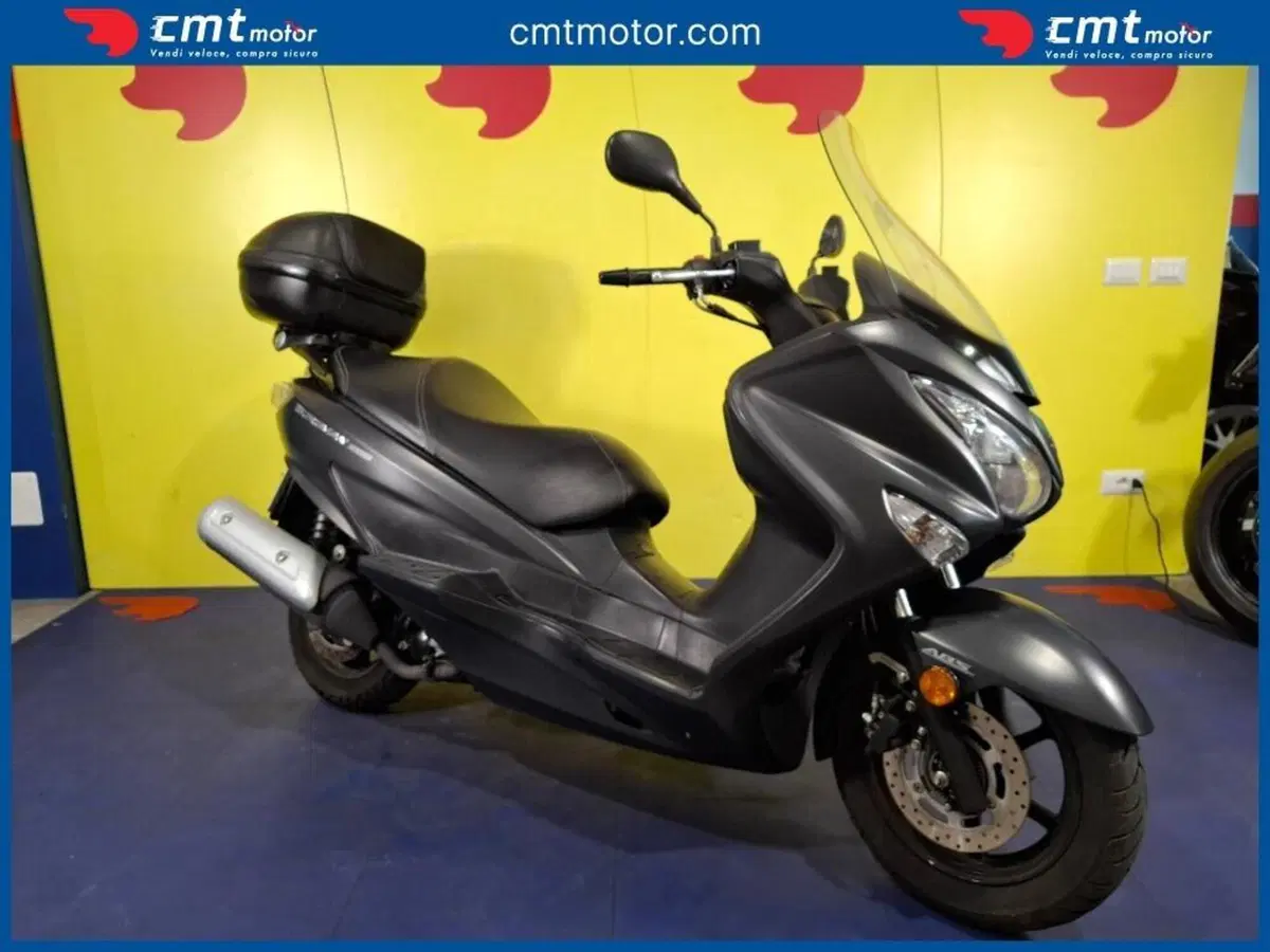 Suzuki Burgman UH 200 (2017 - 20) (4)
