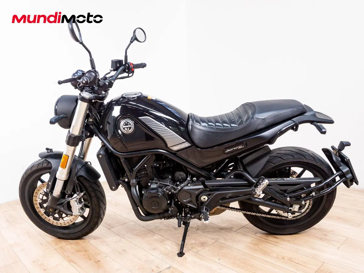 Benelli Leoncino 500 Sport (2017) (4)