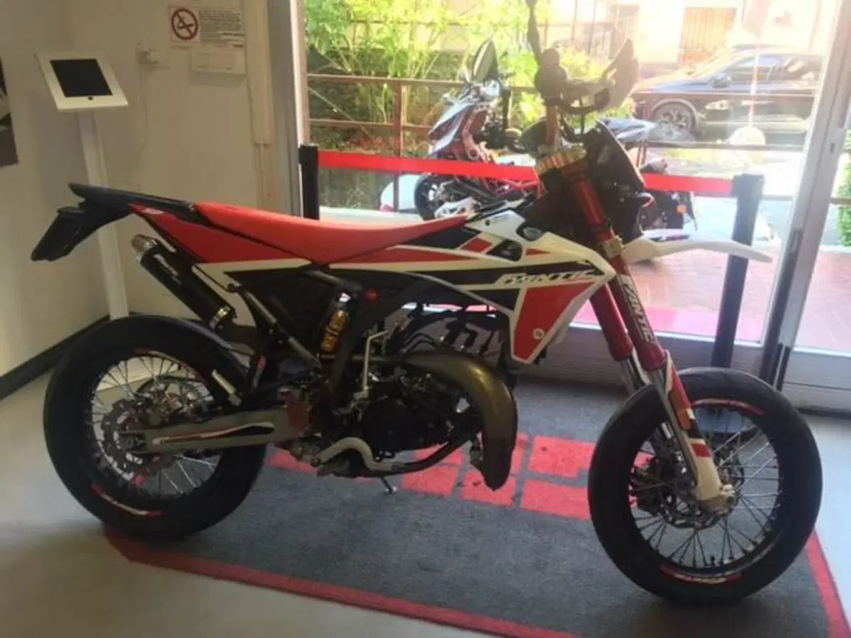 Fantic Motor Motard 50 Motard Competition 2t (2020) (2)