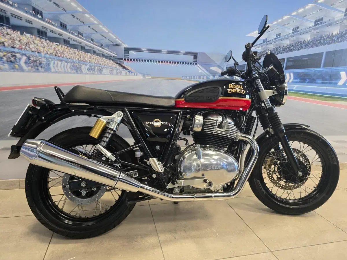 Royal Enfield Interceptor 650 (2021 - 26) (3)