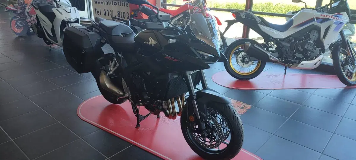 Honda CB 1000 GT (2026) (2)