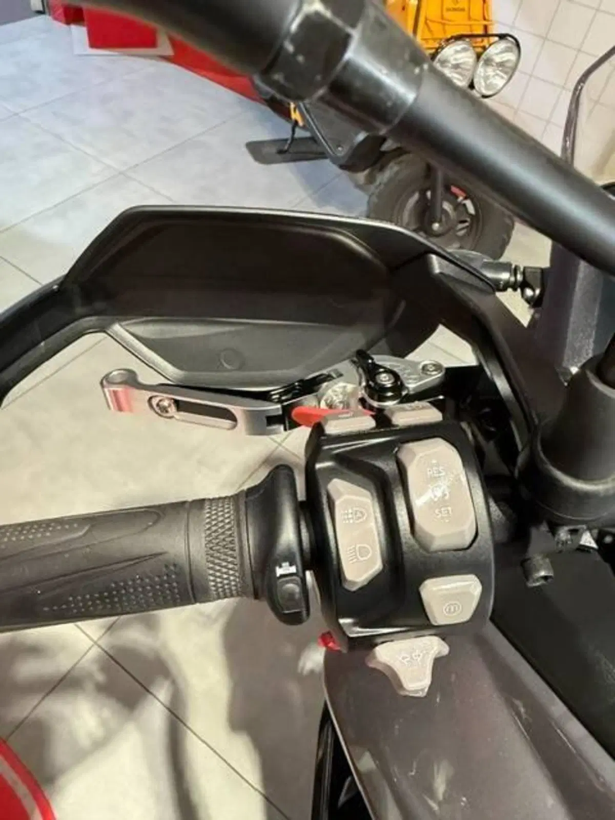 Triumph Tiger 900 GT Pro (2024 - 26) (17)