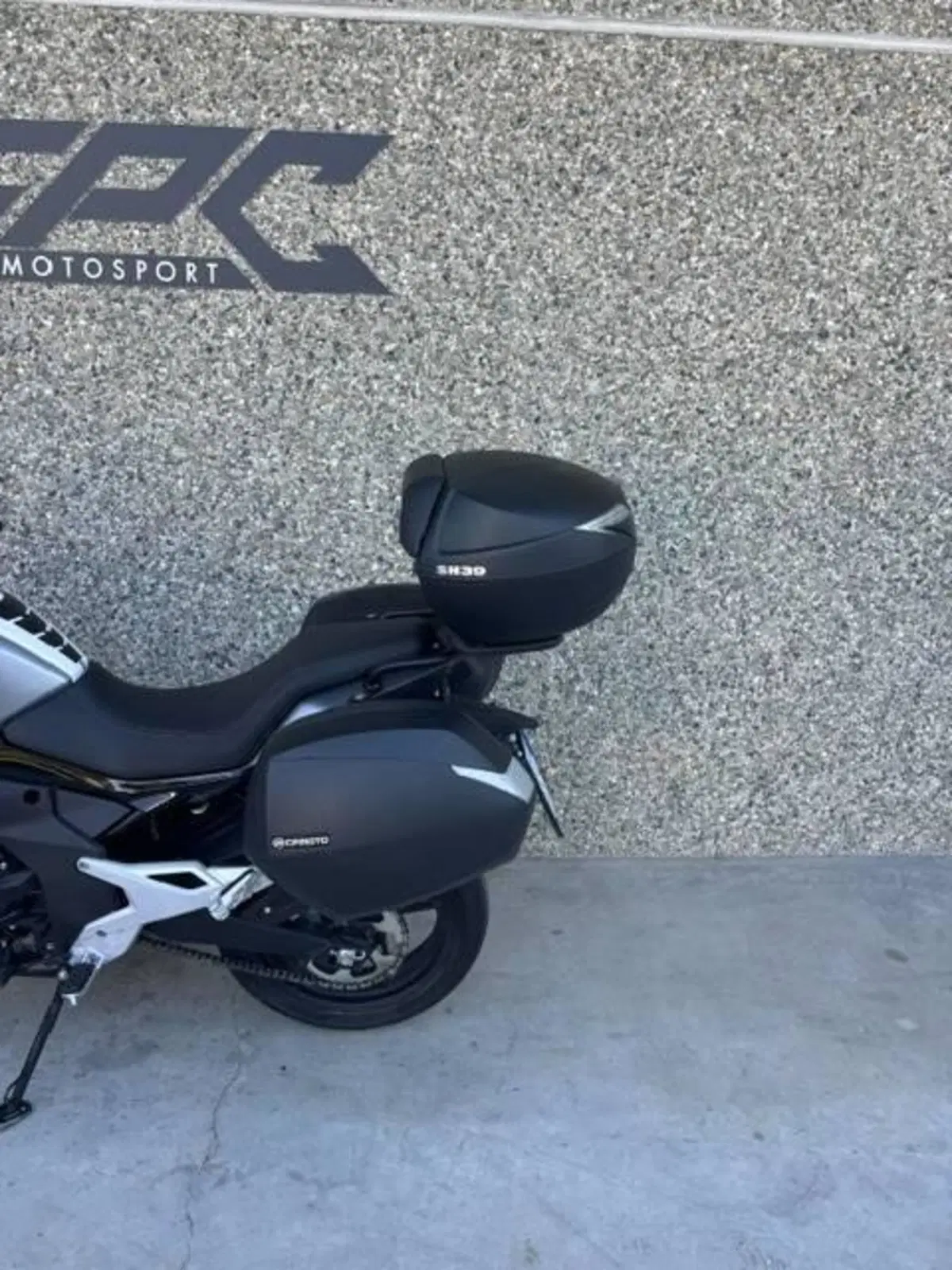 CFMOTO 650MT (2021 - 24) (4)