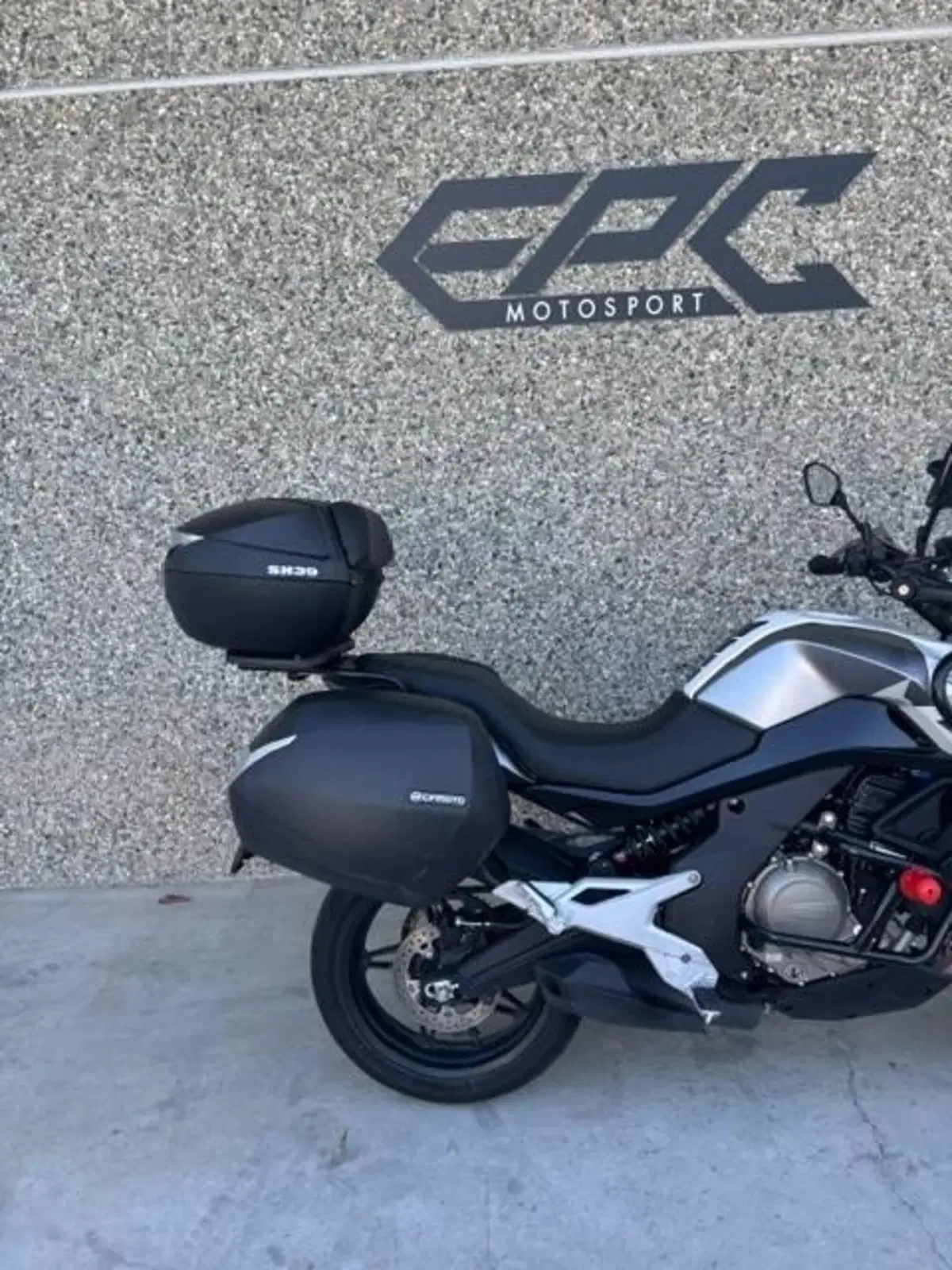 CFMOTO 650MT (2021 - 24) (11)