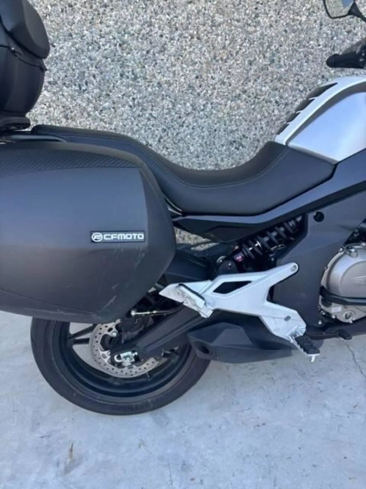 CFMOTO 650MT (2021 - 24) (12)