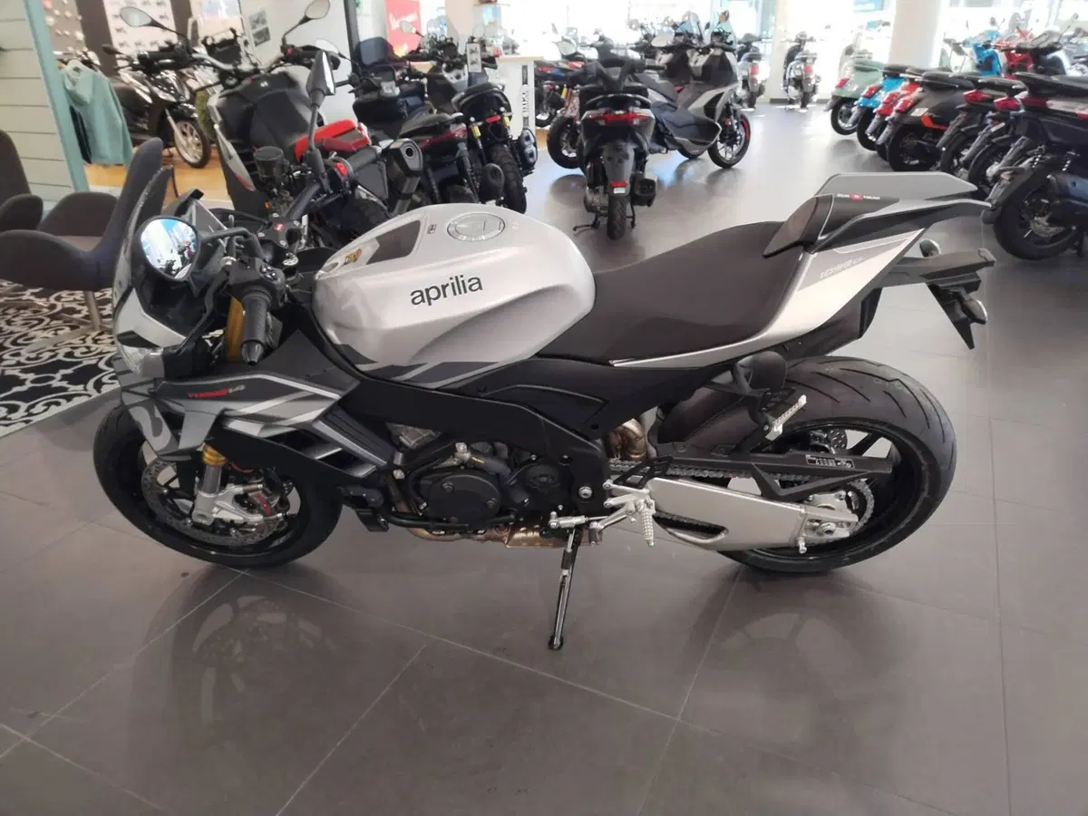 Aprilia RSV4 1100 (2025 - 26)