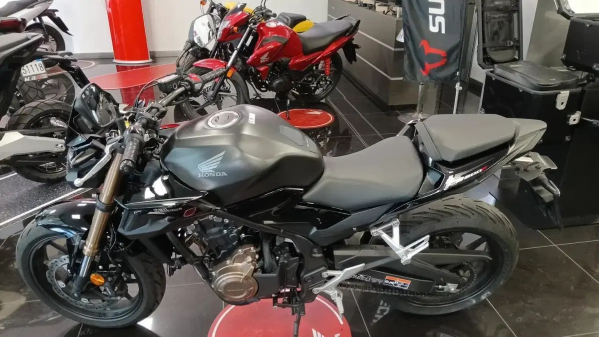 Honda CB 500 F (2022 - 23) (2)