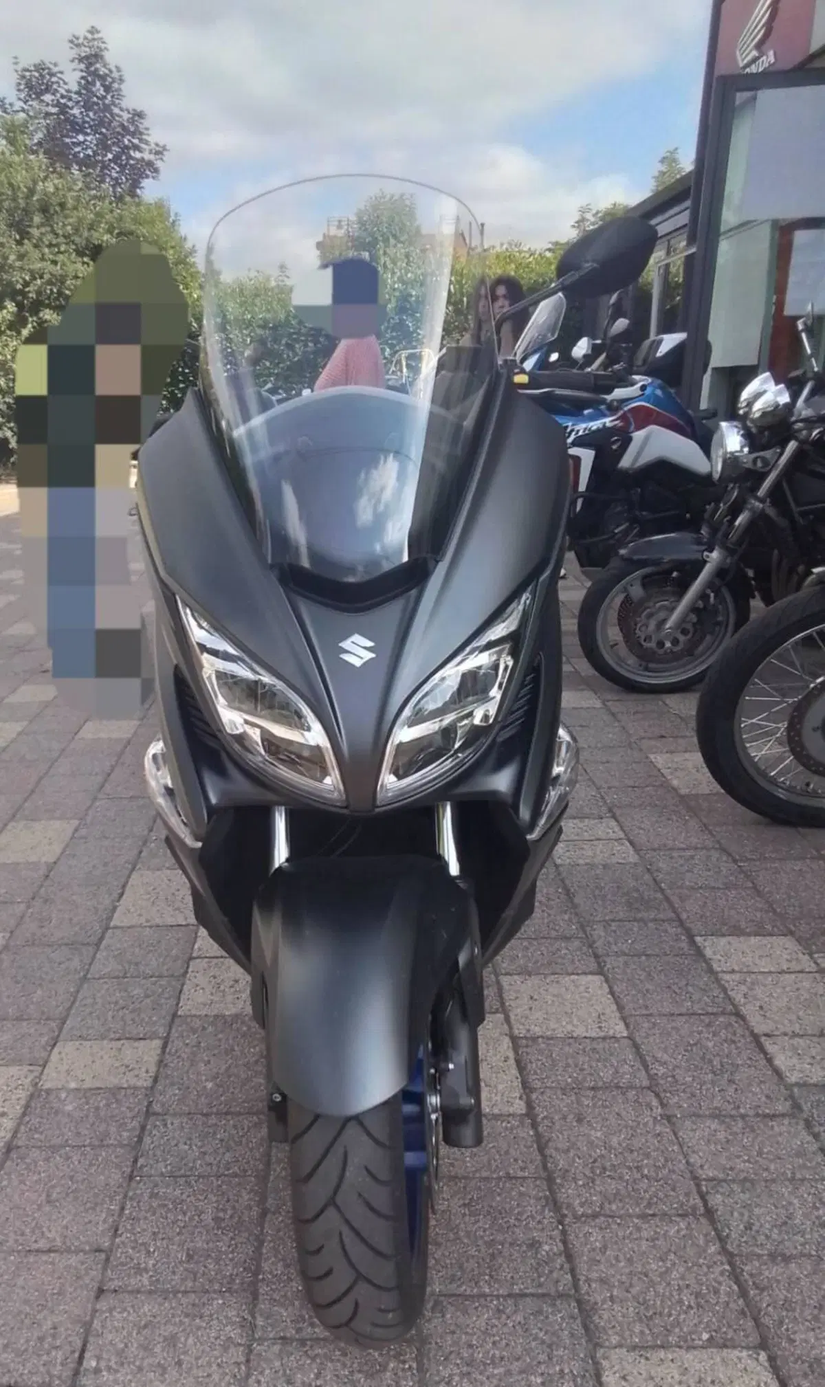 Suzuki Burgman AN 400 (1999 - 00) (10)