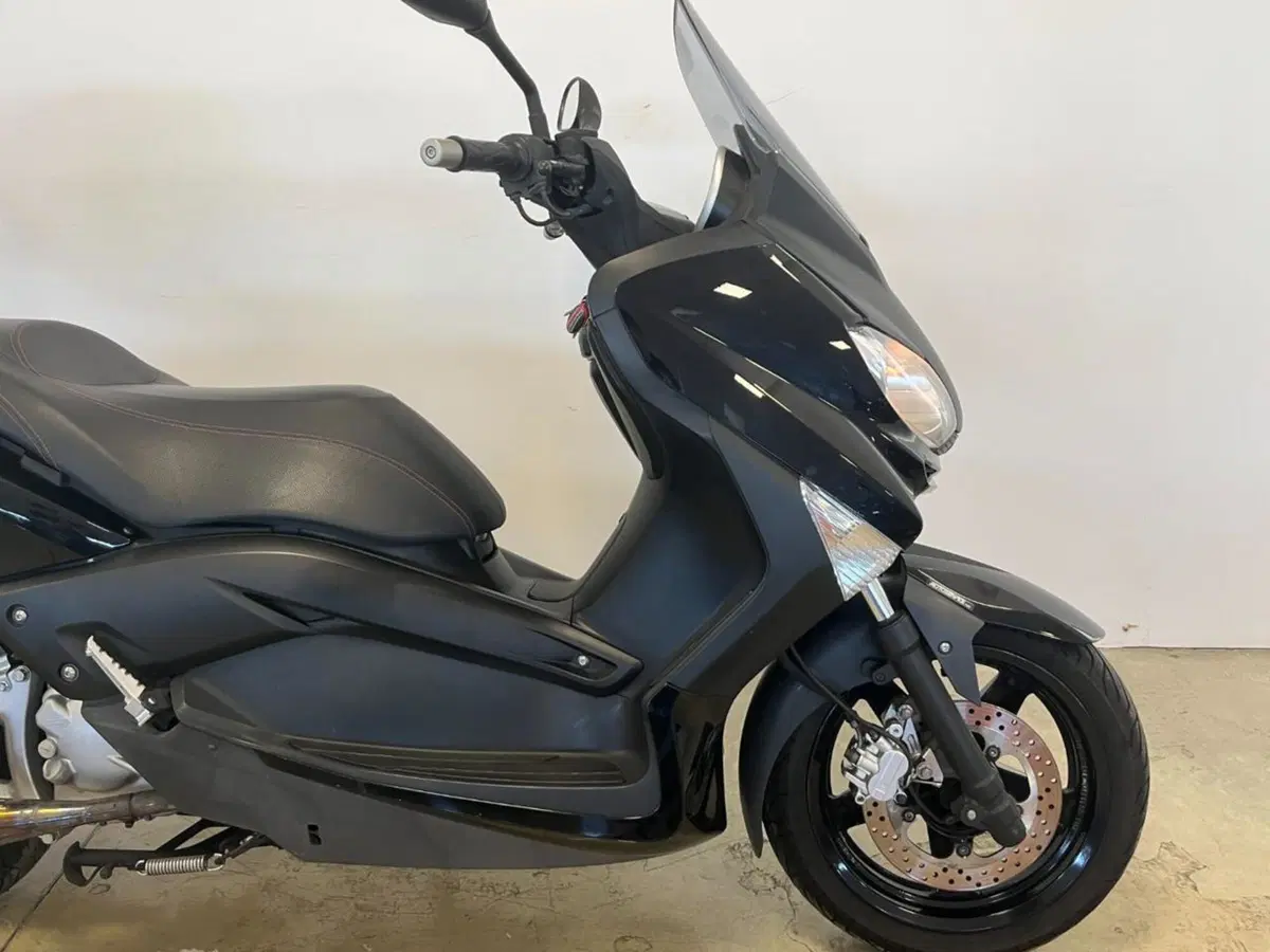 Yamaha X-Max 250 (2010 - 13) (5)