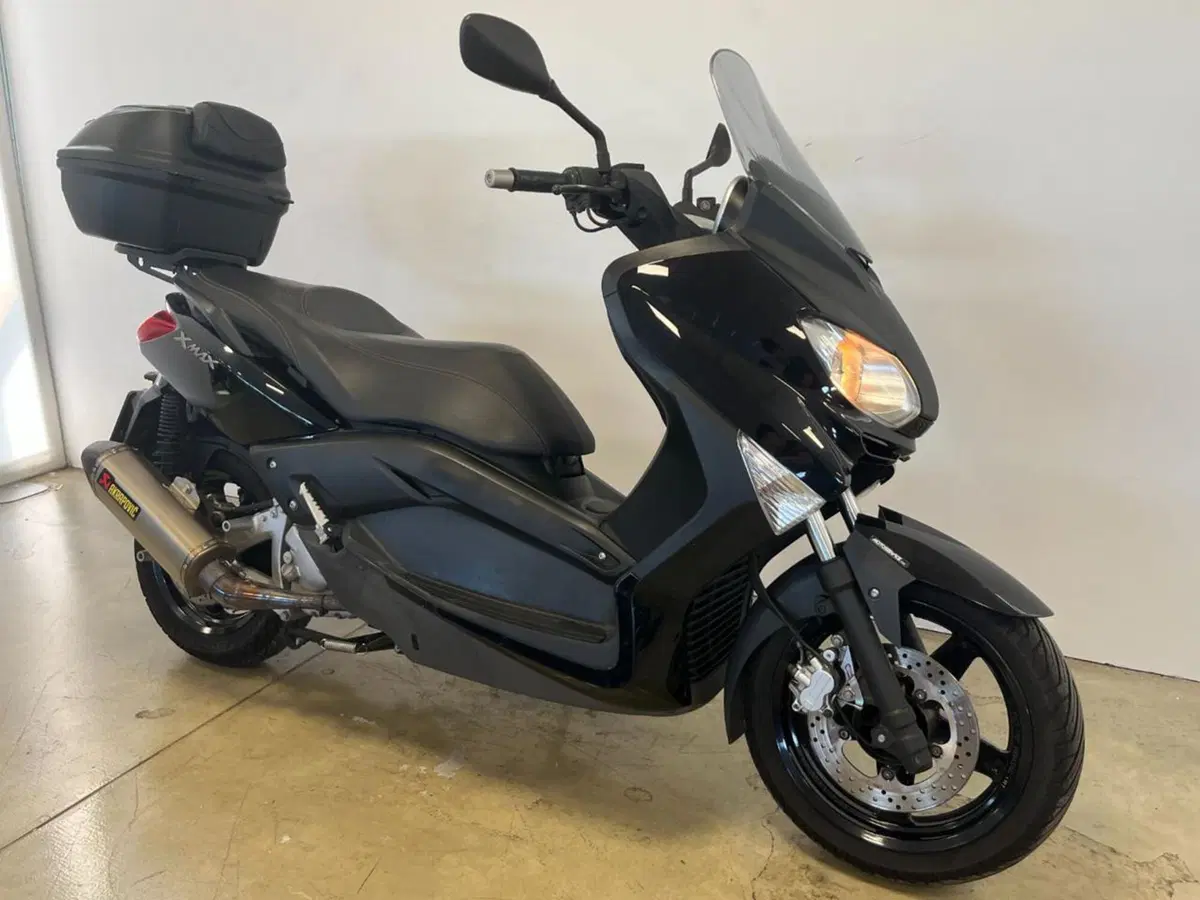 Yamaha X-Max 250 (2010 - 13) (2)