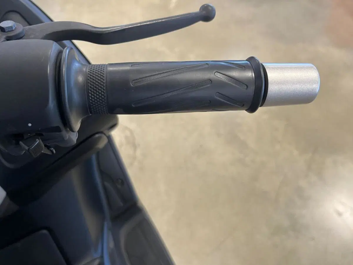 Yamaha X-Max 250 (2010 - 13) (11)