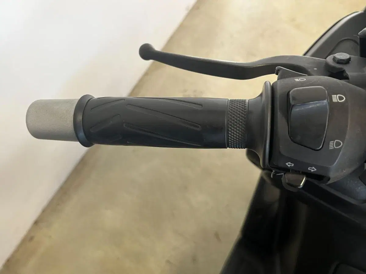 Yamaha X-Max 250 (2010 - 13) (12)