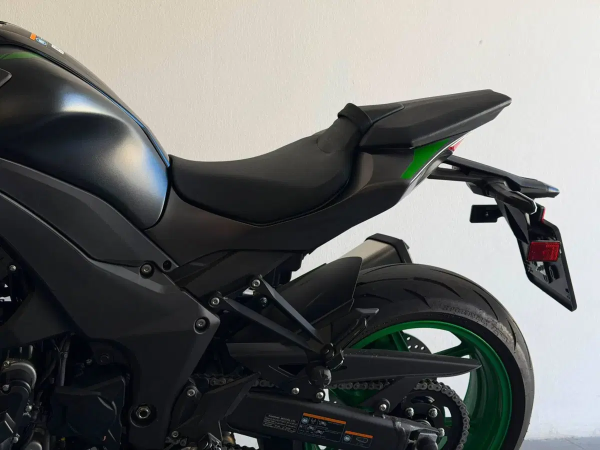 Kawasaki Z 1100 SE (2026) (8)