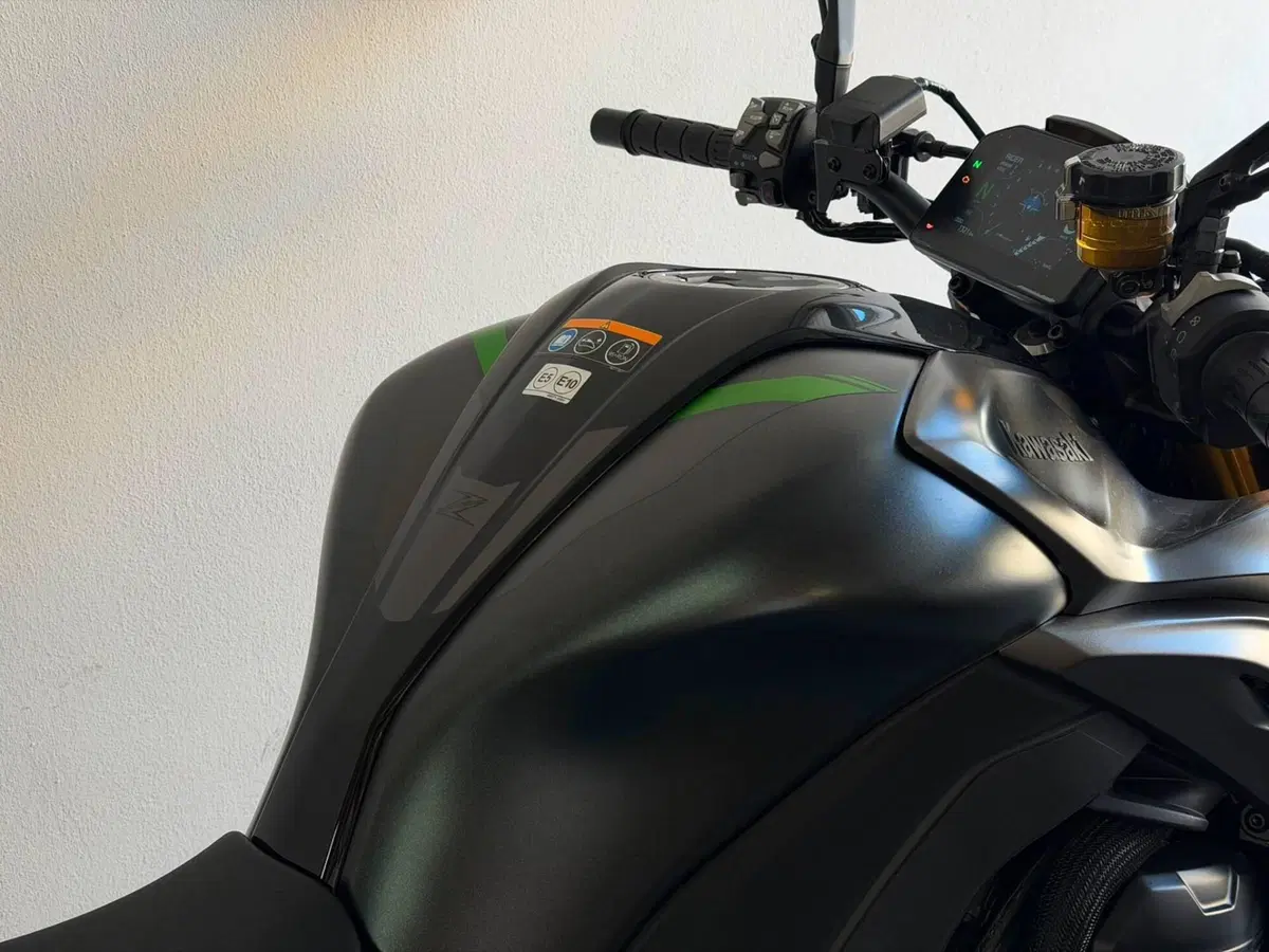 Kawasaki Z 1100 SE (2026) (6)