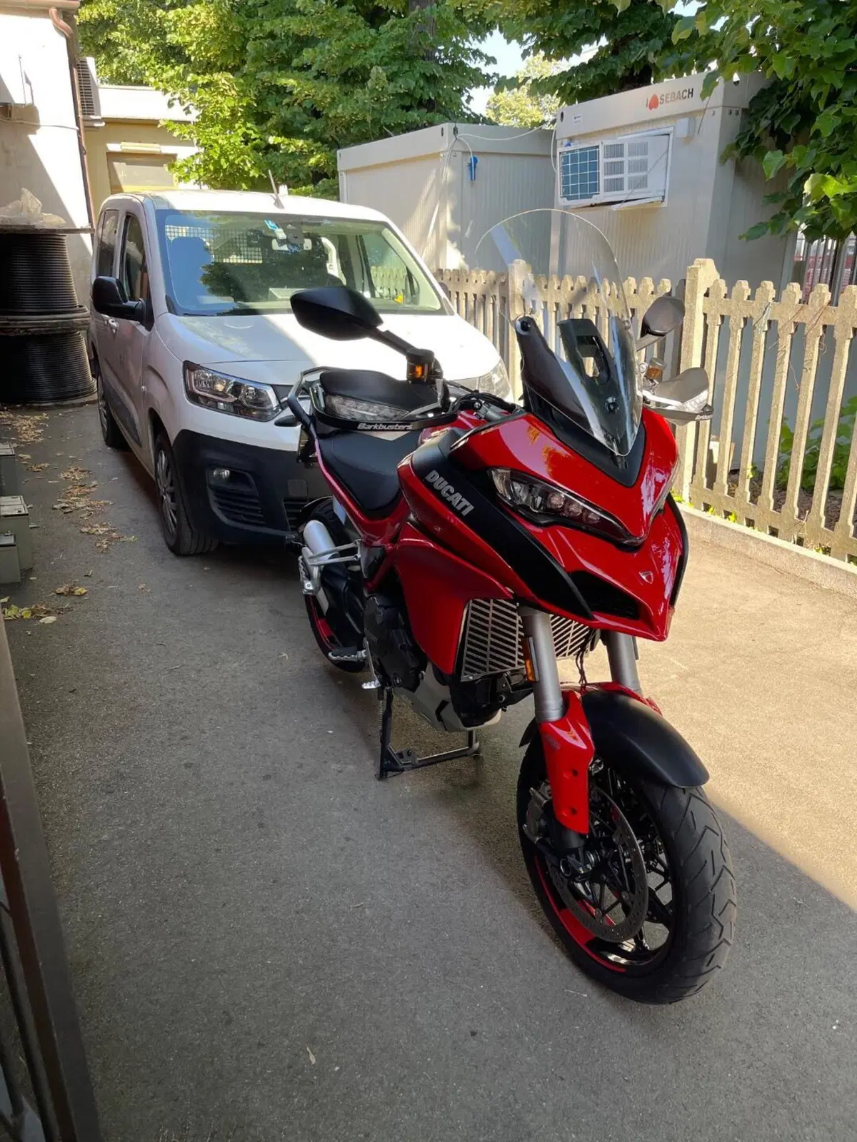 Ducati Multistrada 1200 S Touring D-air (2017) (3)