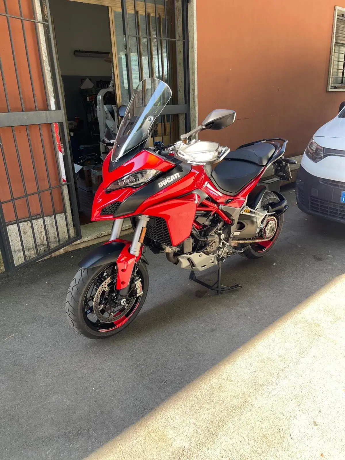 Ducati Multistrada 1200 S Touring D-air (2017) (4)