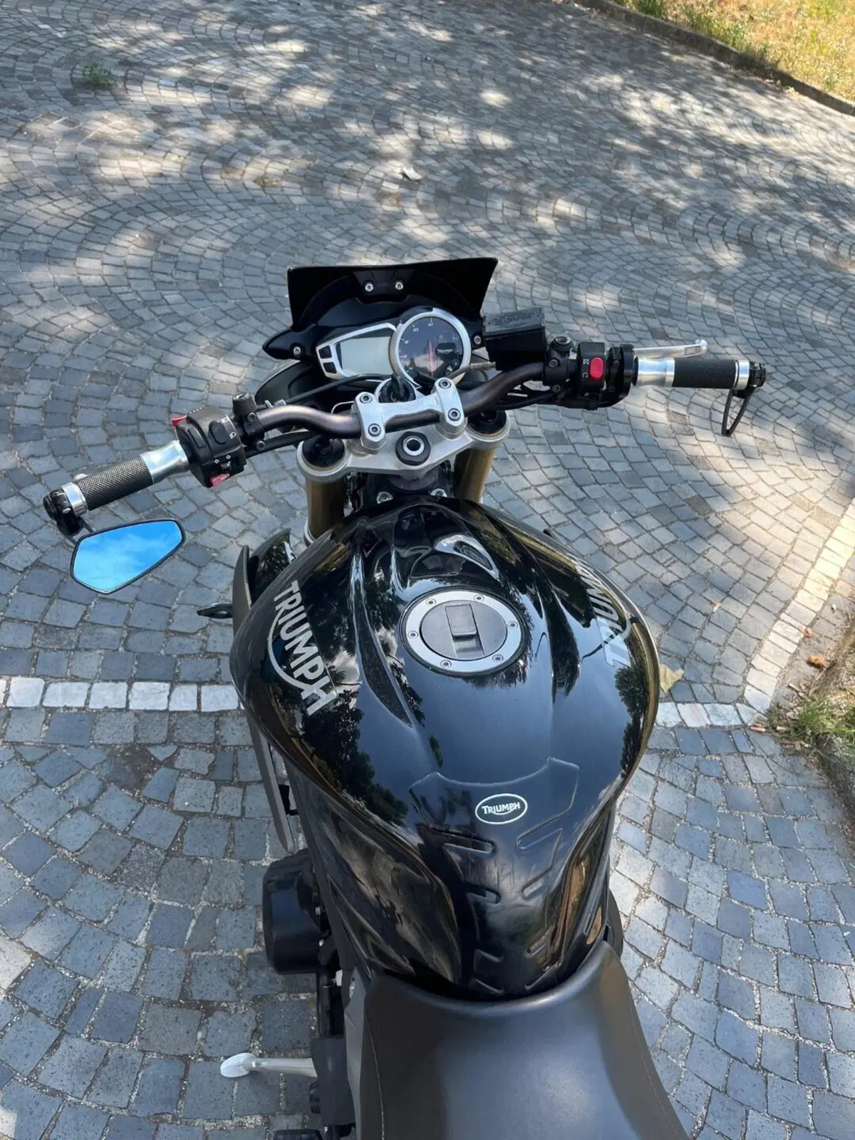 Triumph Street Triple (2013) (2)
