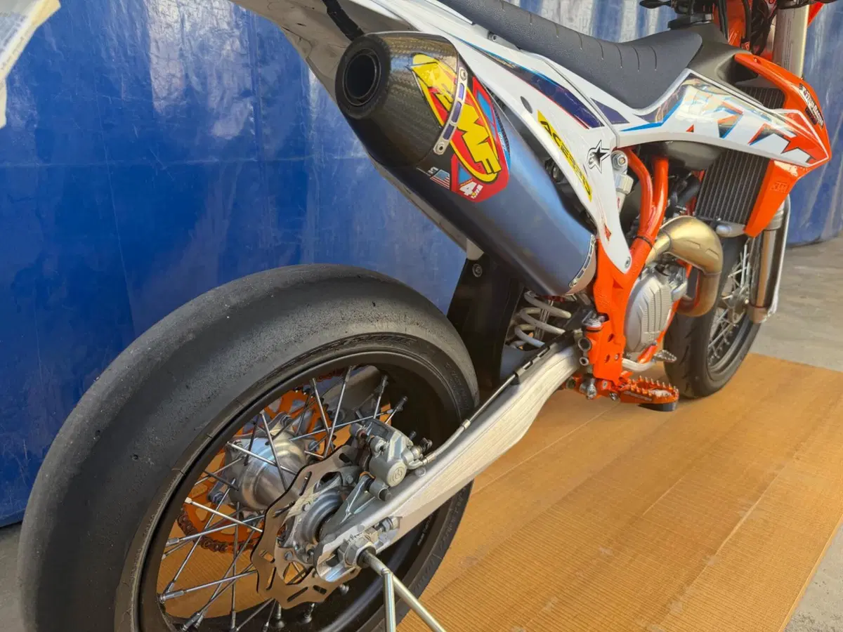 KTM 450 SMR (2022) (11)