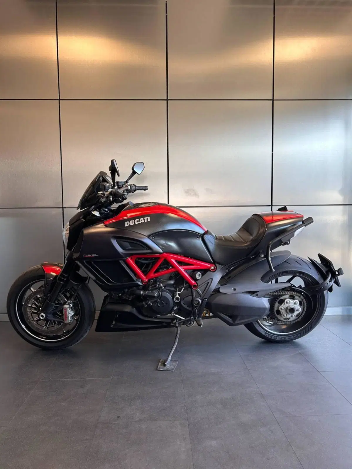 Ducati Diavel 1200 Carbon (2014 - 16) (4)