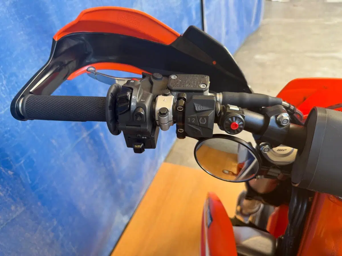 KTM 450 SMR (2022) (19)