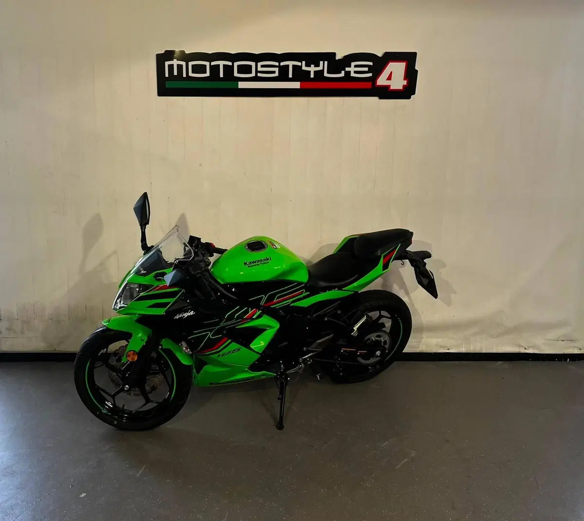 Kawasaki Ninja 125 (2021 - 24) (2)