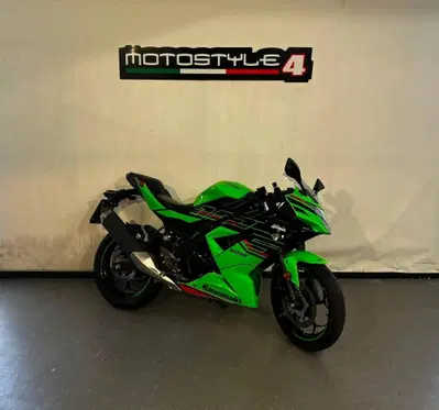 Kawasaki Ninja 125 (2021 - 24) usata