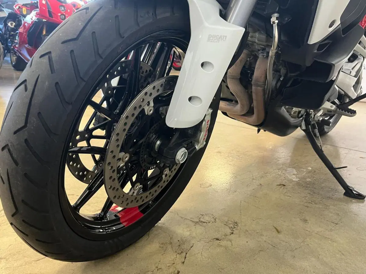 Ducati Multistrada V4 S (2021 - 24) (3)