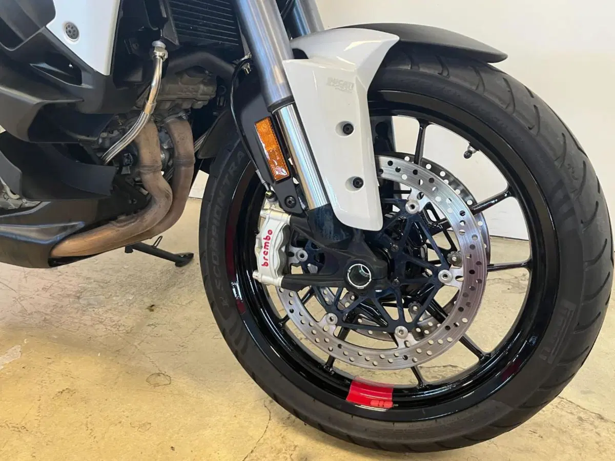 Ducati Multistrada V4 S (2021 - 24) (4)