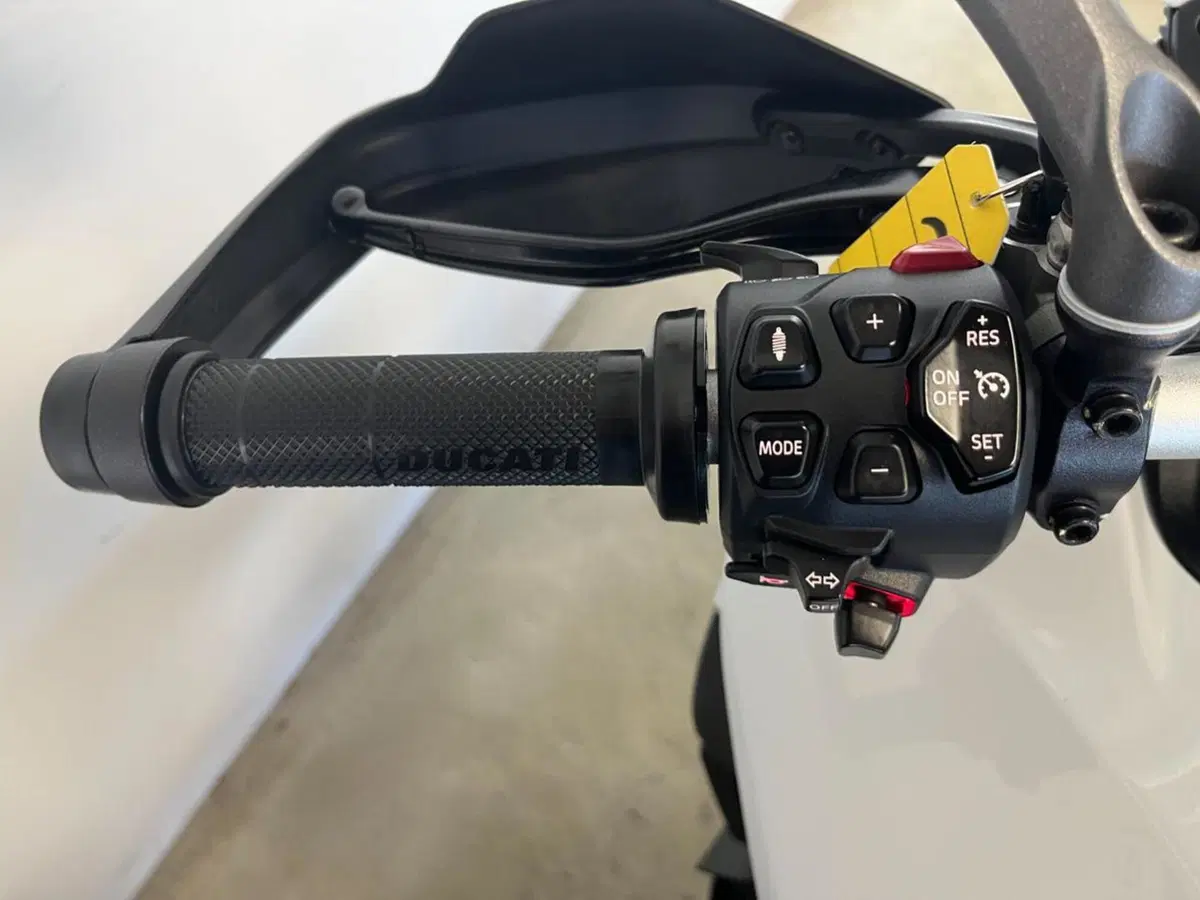 Ducati Multistrada V4 S (2021 - 24) (12)