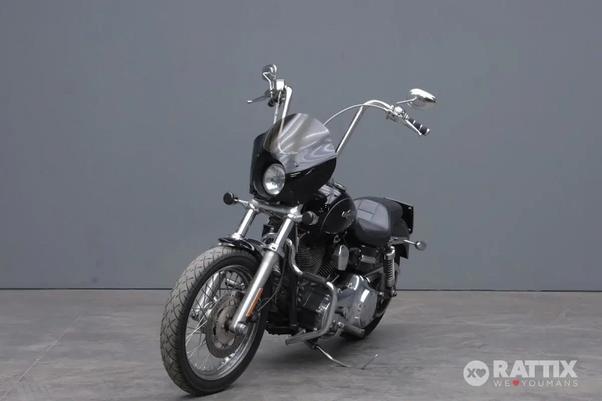 Harley-Davidson 1584 Super Glide Custom (2008 - 13) - FXDC (2)