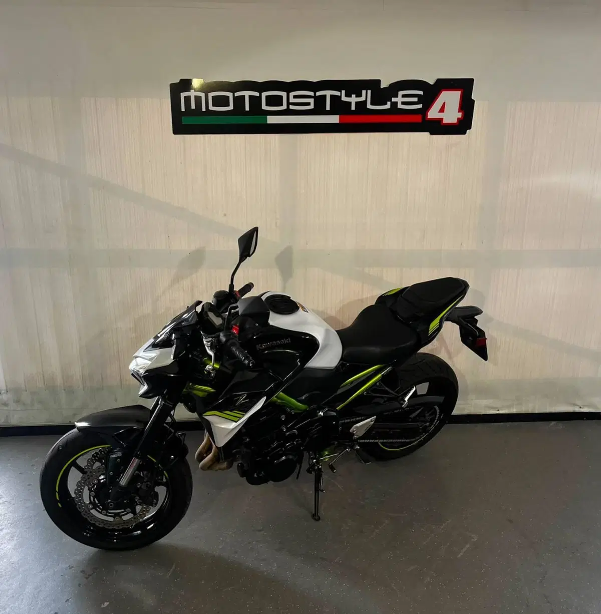 Kawasaki Z 900 (2020) (2)
