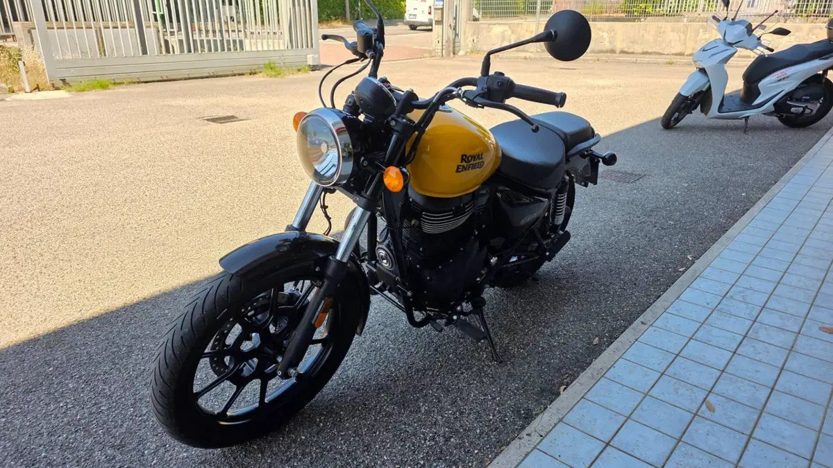 Royal Enfield Meteor 350 (2021 - 26) (3)