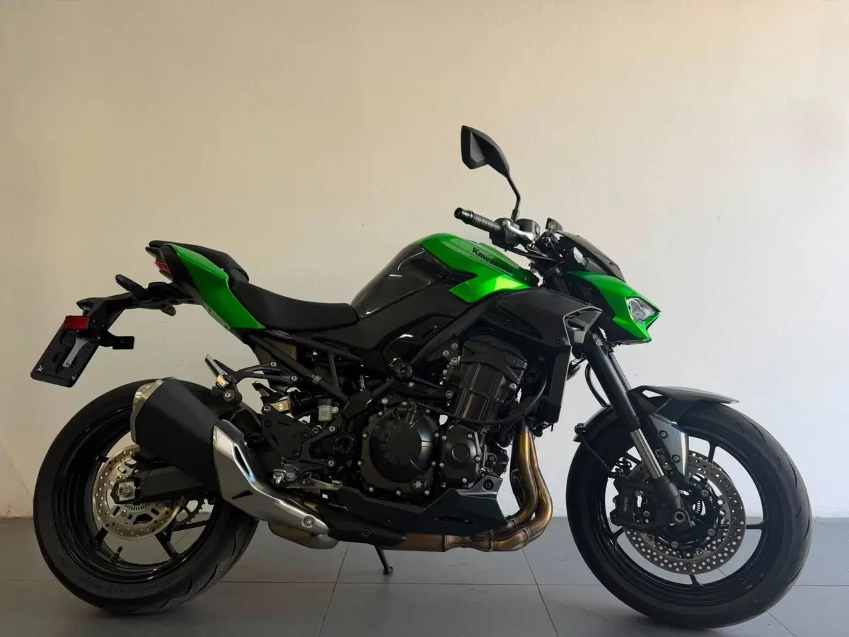 Kawasaki Z 900 (2025 - 26)