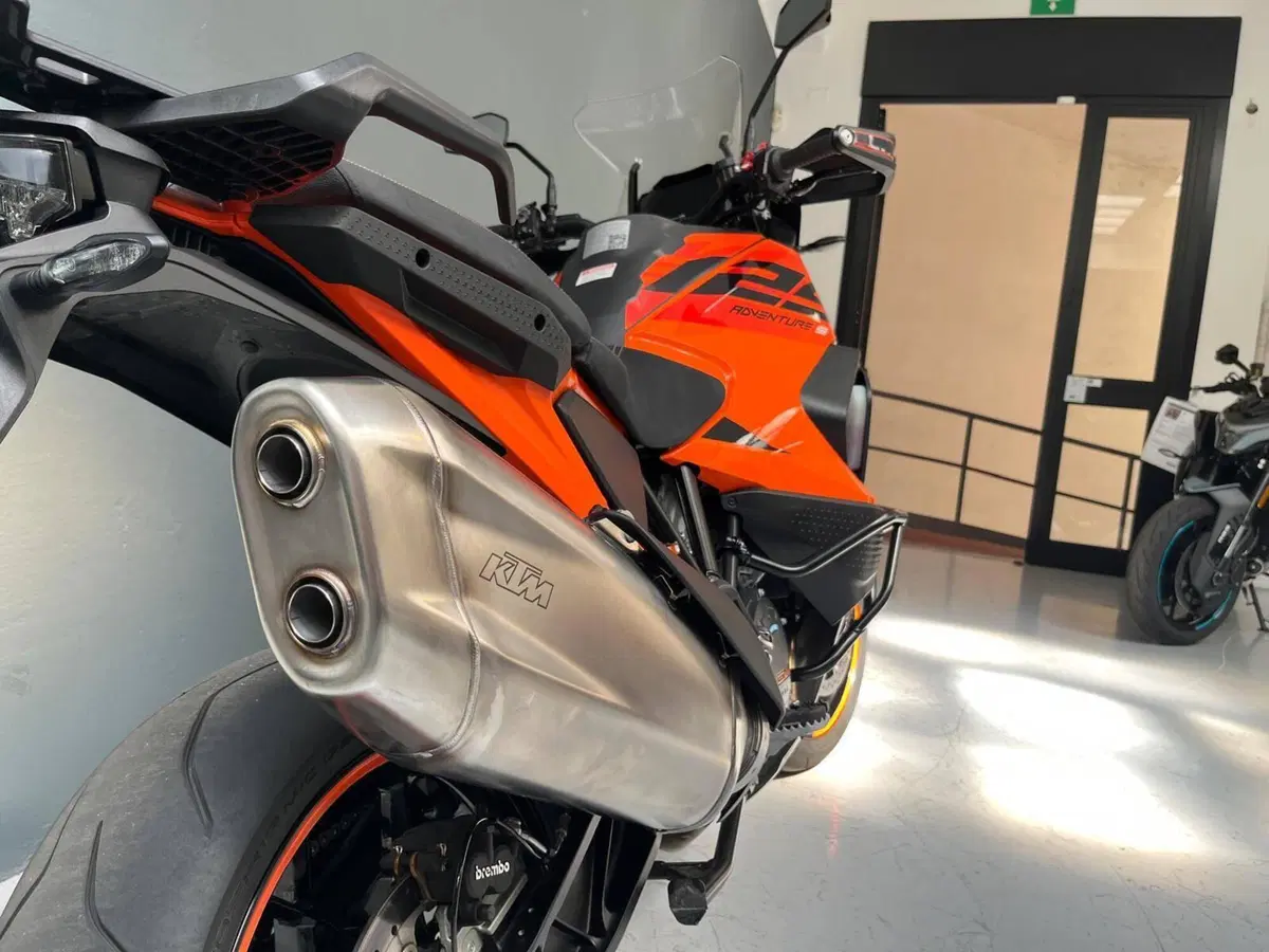 KTM 1290 Super Adventure S (2022 - 25) (3)