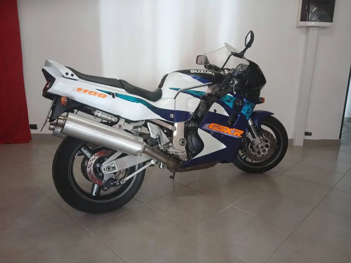 Suzuki GSX-R 1100 (2)