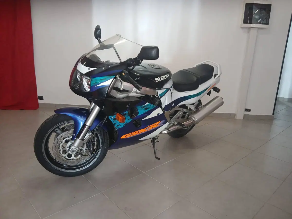 Suzuki GSX-R 1100 (4)