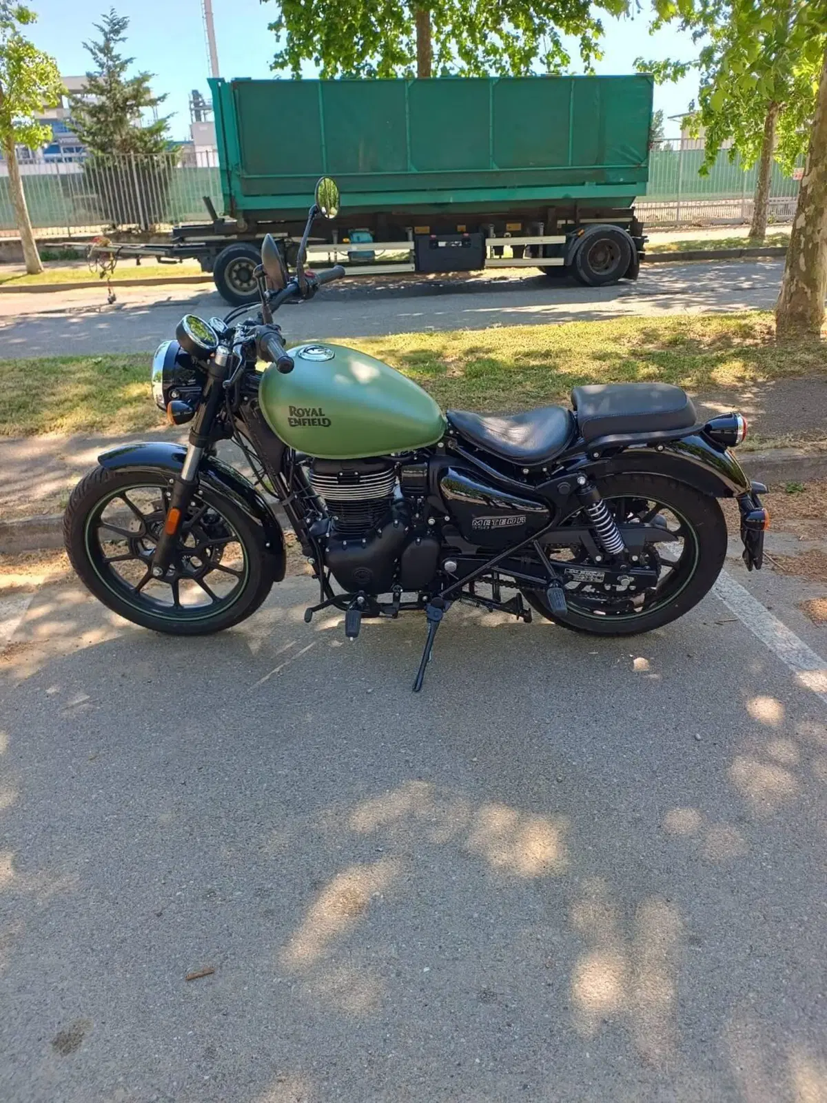 Royal Enfield Meteor 350 (2021 - 26) (5)