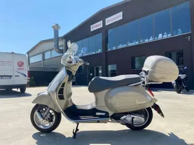 Vespa GTS 310 (2025 - 26) usata