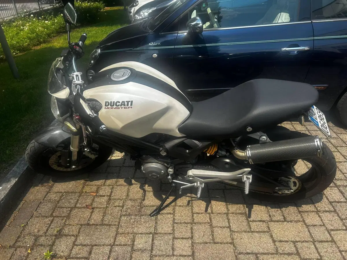 Ducati Monster 696 (2008 - 13) (4)