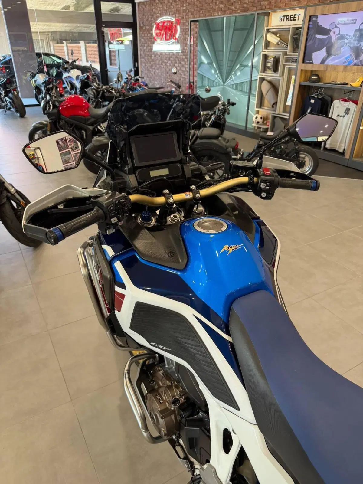 Honda Africa Twin CRF 1100L Adventure Sports DCT (2022 - 23) (8)